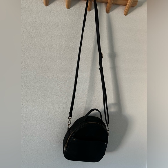 black backpack/ purse - Picture 6 of 9